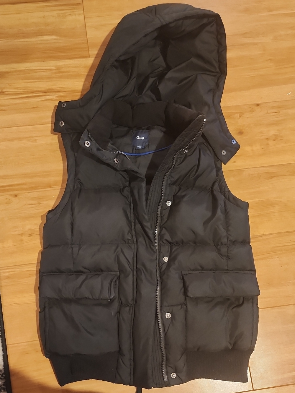 Womans XS GAP Black Hooded Puffer Vest